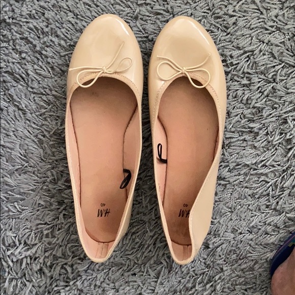 Nude ballerina flats - Picture 1 of 1